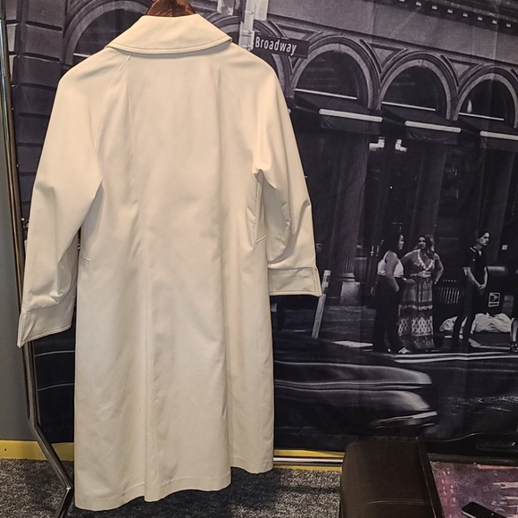 Women's Cream Trench Coat - Picture 5 of 8